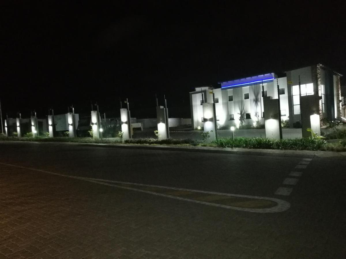 King'S Palace Hotel Rustenburg Kültér fotó